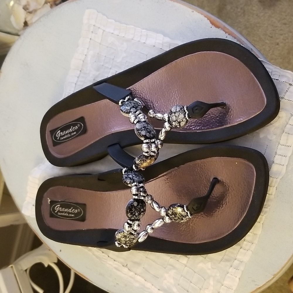 Grandco Sandals 
EUC size 11
